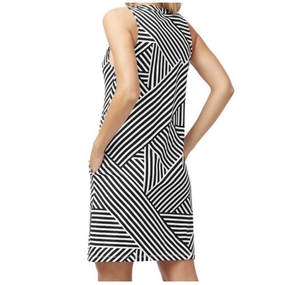 Tommy Bahama Chic Black White Geometric Striped Sleeveless Stretchy Mini Dress - Picture 2 of 12